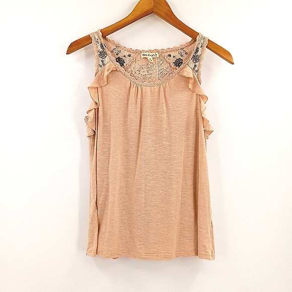 love on a hanger Tops - LOVE ON A HANGER Dusky Heathered Peach Lace & Ruffle Detail Tank Top M